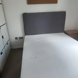 https://canary-wharf-o2-tower-bridge.cambridgehotelsuk.com