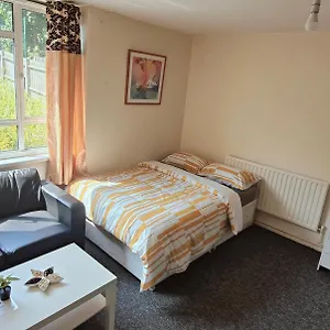 https://ensuite-flat.cambridgehotelsuk.com